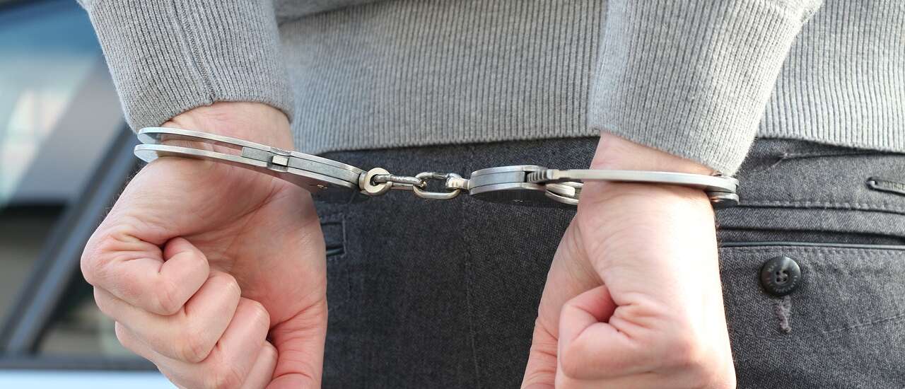 Адвокат по уголовным делам